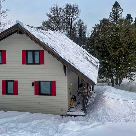 Déneigement de toiture